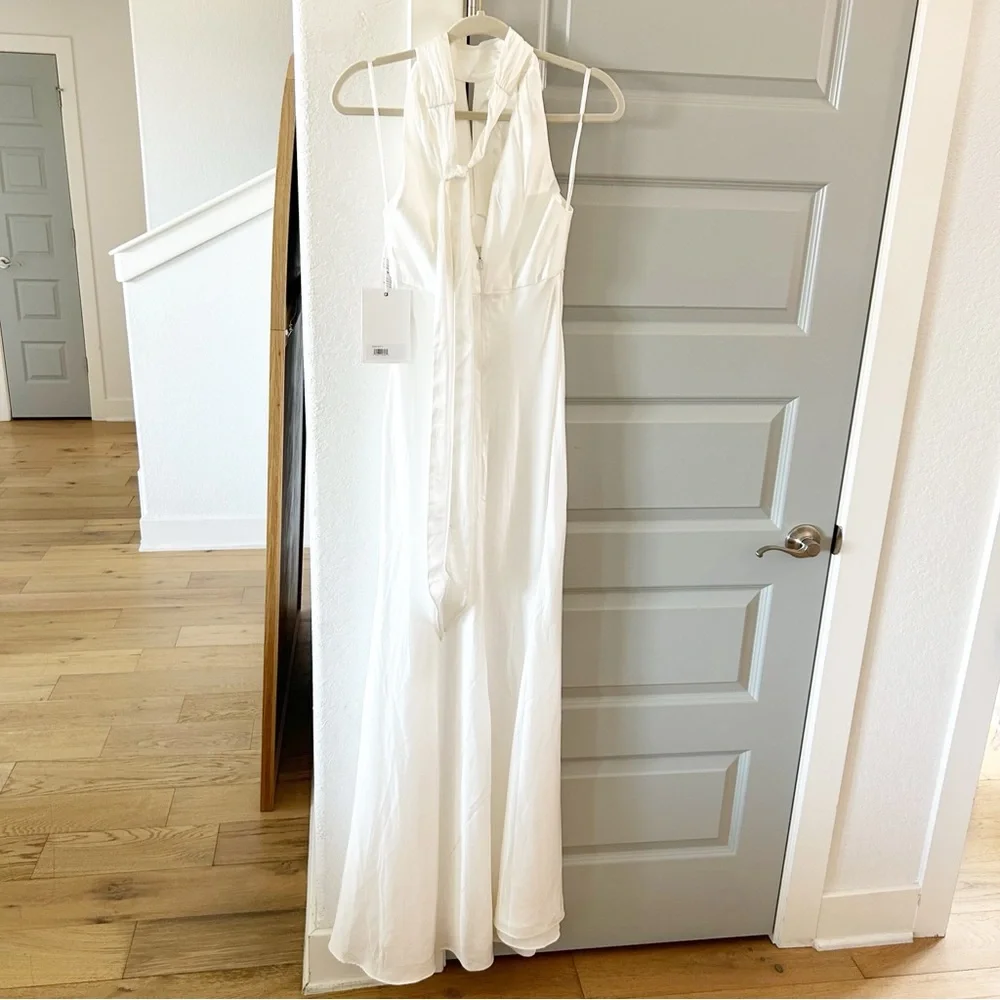 NWT 49520 Mac Duggal Keyhole Halter Empire Waist Gown - Picture 6 of 7